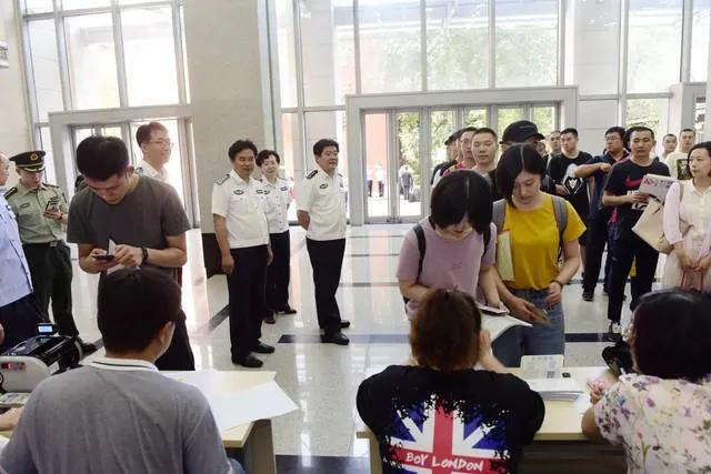 警校体能测试项目和标准2022，警校体能测试项目和标准？