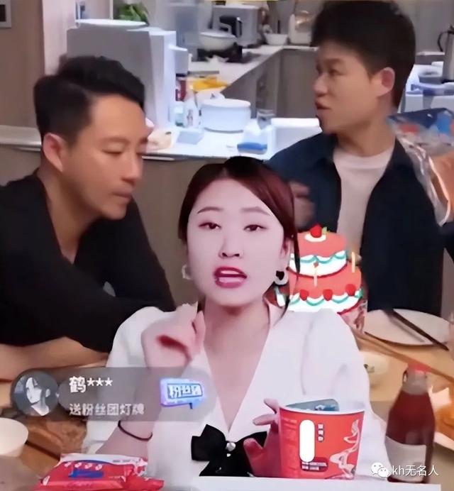 开抖音直播能赚多少钱（抖音开直播一天可以挣多少钱）