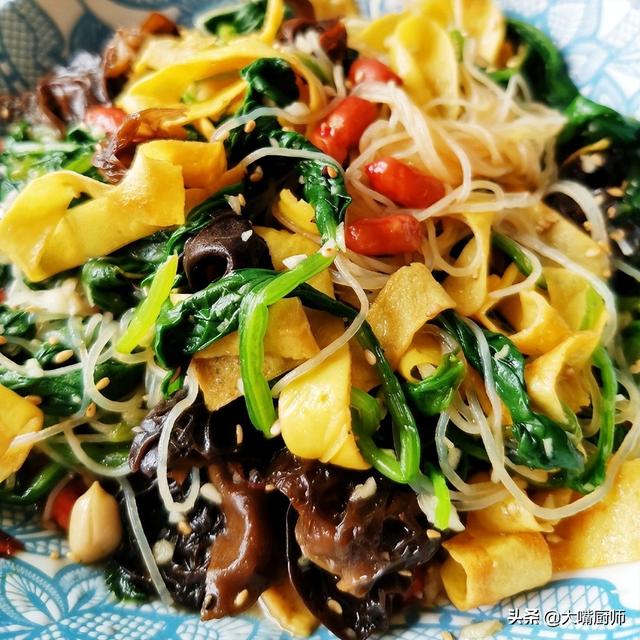 豆芽粉条拌凉菜，豆芽粉丝凉菜怎么拌好吃？
