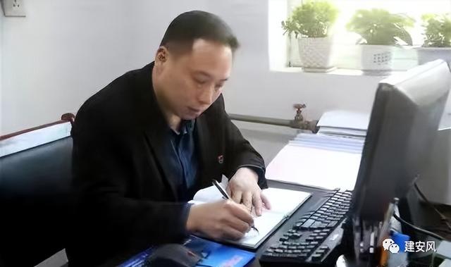 店铺介绍怎么写吸引人（拼多多店铺介绍怎么写）