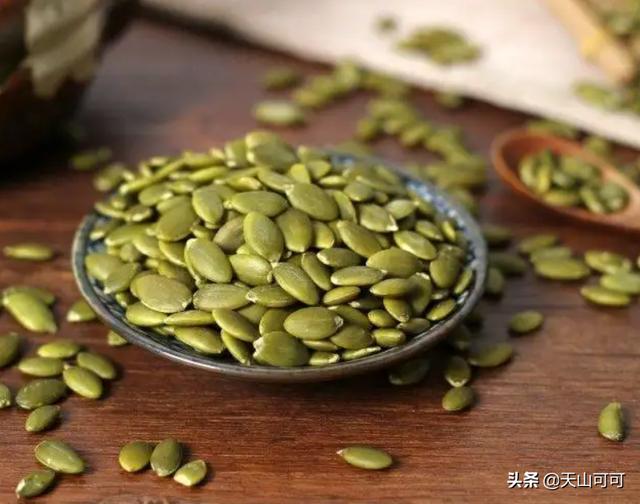 黑皮花生和红皮花生哪个好，红皮花生和黑皮花生的区别在哪里？