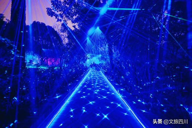 成都欢乐谷有哪些游乐设施，成都欢乐谷有什么游乐项目名称？