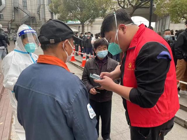 如何制作扫码登记小程序二维码视频，如何制作扫码登记小程序二维码照片？