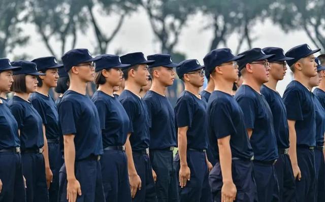警校体能测试项目和标准2022，警校体能测试项目和标准？