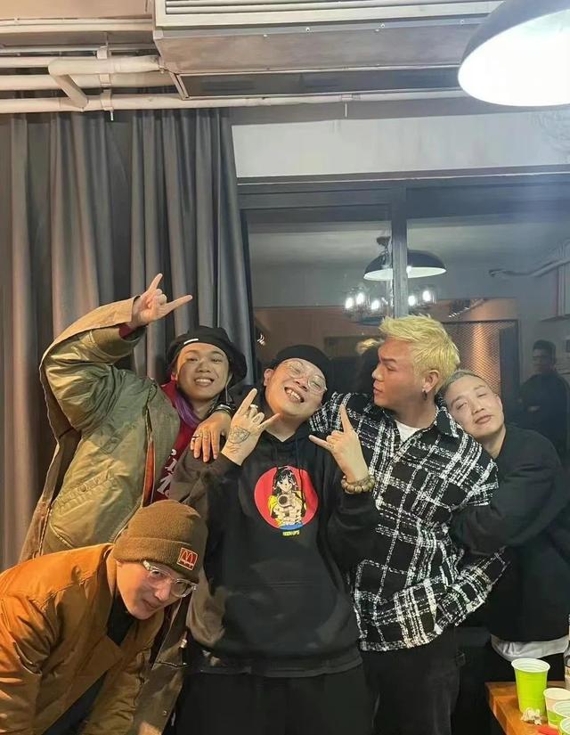 抖音2021最火的rap歌词，抖音rap最火的歌名2021？