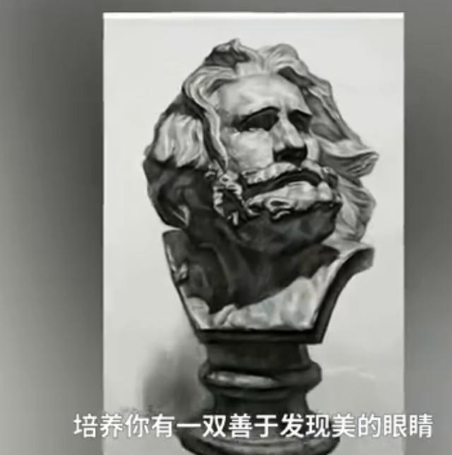 抖音最火自我介绍模板，抖音自我介绍模版？