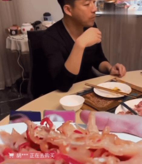 绿幕抠图直播需要的环境，绿幕抠图直播伴侣？