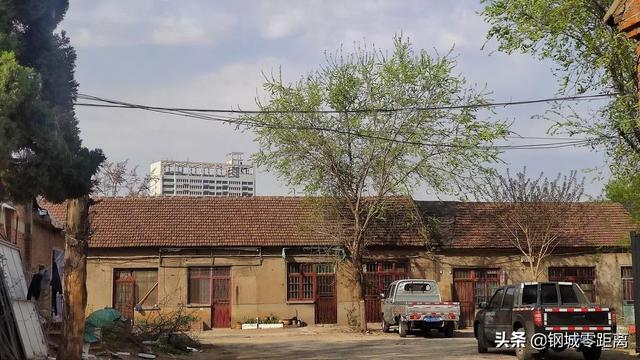压马路是啥意思情侣，滚床单是什么意思？