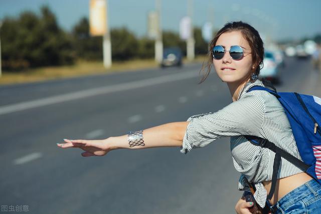 朋友圈搭顺风车图，万能的朋友圈求搭顺风车？