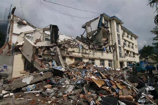 外媒看汶川地震十年_重生后的新生活，外媒看汶川地震视频？