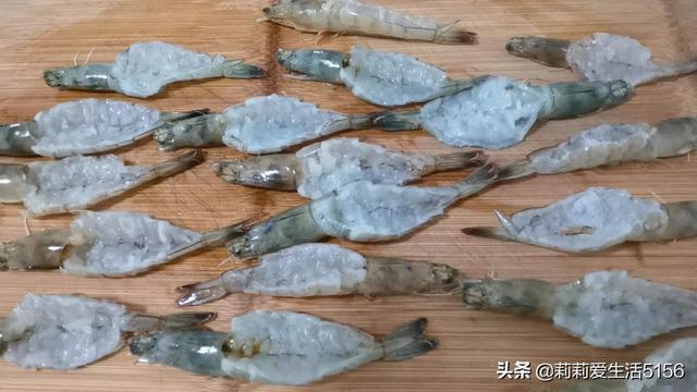 粉丝蒜蓉虾蒸多长时间，蒜蓉粉丝蒸虾需要蒸几分钟？