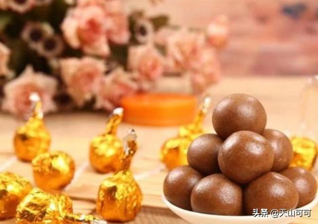 黑皮花生和红皮花生哪个好，红皮花生和黑皮花生的区别在哪里？