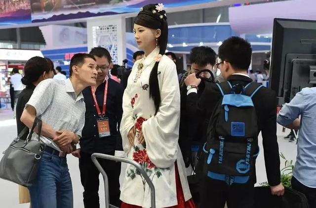 老婆机器人多少钱一台能不能买到（老婆机器人多少钱一台能生孩子）