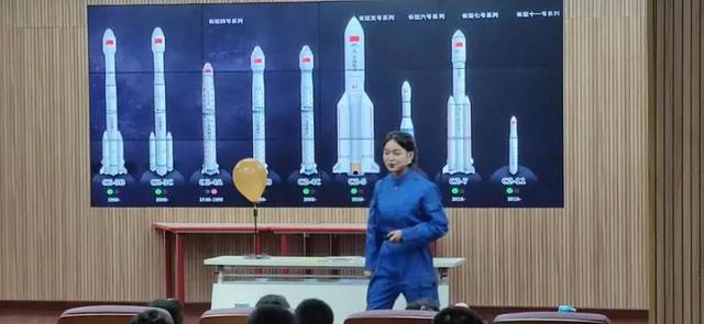 0个摊位游戏项目校内游戏，学校摊位游戏项目？"