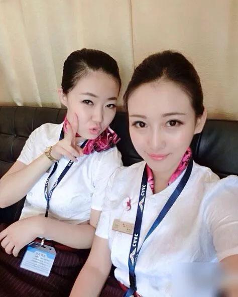空姐发内衣朋友圈照片怎么说（空姐发内衣朋友圈照片的是哪位）