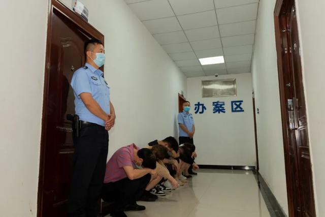 麻将机安装了程序是怎么样的形式，麻将可以装程序吗麻将自动麻将？