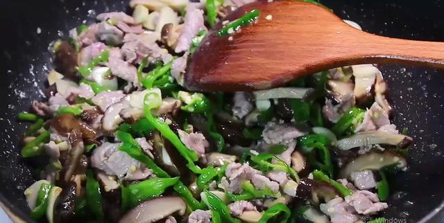 龙口粉丝炒包菜家常做法，包菜炒龙口粉丝的做法？