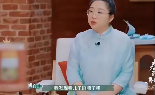 男人不给女人看朋友圈的心理，男人不让女人看他的朋友圈是因为什么？