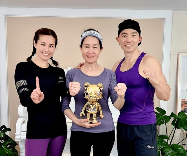 男神直播打脸后红了_小说，男神直播打脸后红了百度网盘？