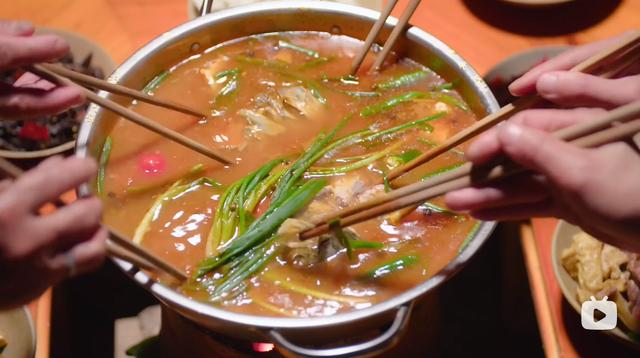 适合朋友圈配美食的文案，适合朋友圈配美食的文案短句？