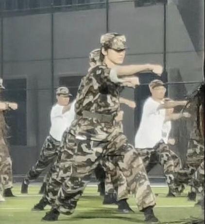 宋亚轩的粉丝名网名，是宋亚轩的粉丝取什么网名好？