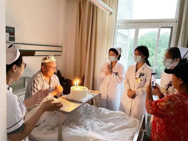 扬网健康｜19岁高中生_抖音晒“抗癌日常”