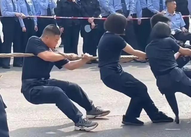 警校体能测试项目和标准2022，警校体能测试项目和标准？