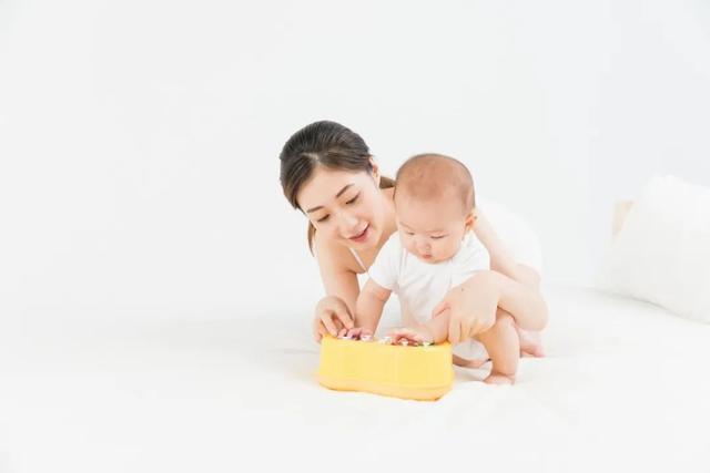 全球母婴好物走进直播间，“科学养娃”刷屏抖音520宠爱季