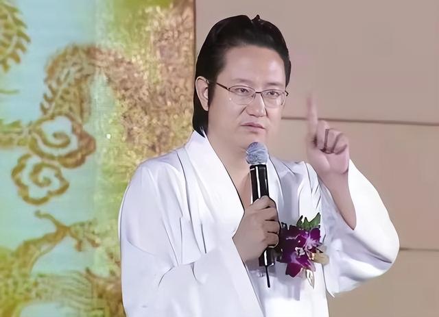 兼职神仙漫画在线观看，兼职神仙漫画免费阅读？