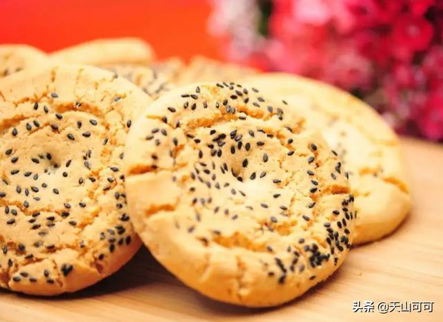 黑皮花生和红皮花生哪个好，红皮花生和黑皮花生的区别在哪里？