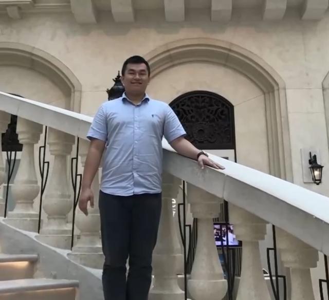 包个鱼塘养鱼怎么样，鱼塘养鱼辛苦嘛？