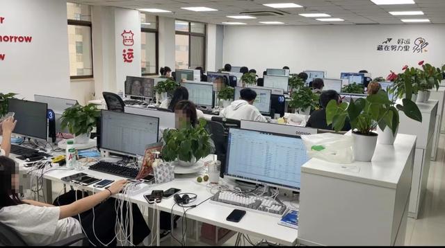 抖音特效君赚钱是真的吗制作教程，抖音特效君怎么赚钱？