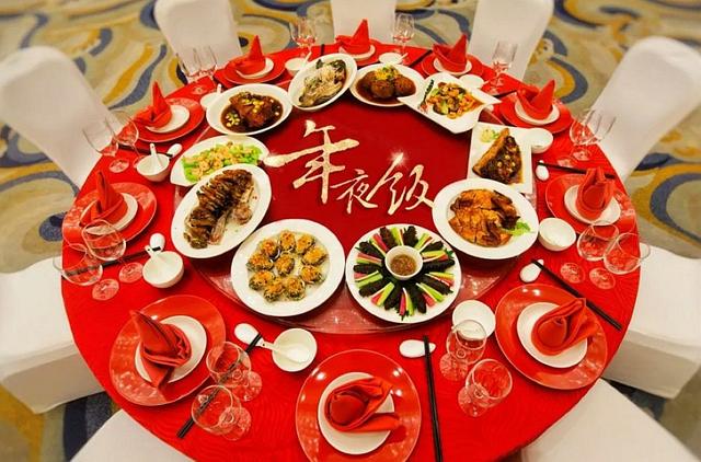 饭店年夜饭外卖广告宣传语，年夜饭预定宣传朋友圈说说？
