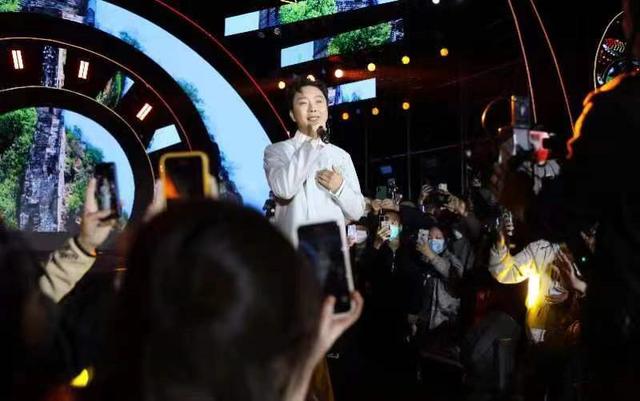 抖音四姐个人资料多大岁，抖音四姐个人资料身高？