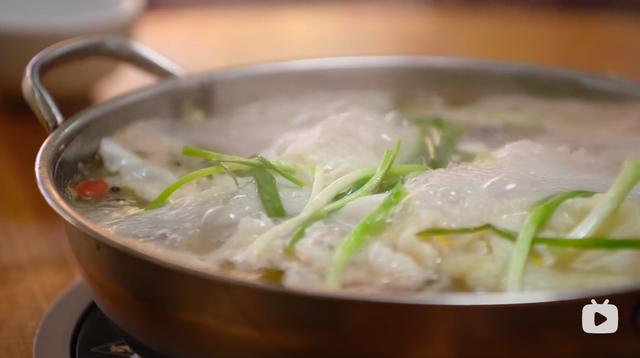 适合朋友圈配美食的文案，适合朋友圈配美食的文案短句？