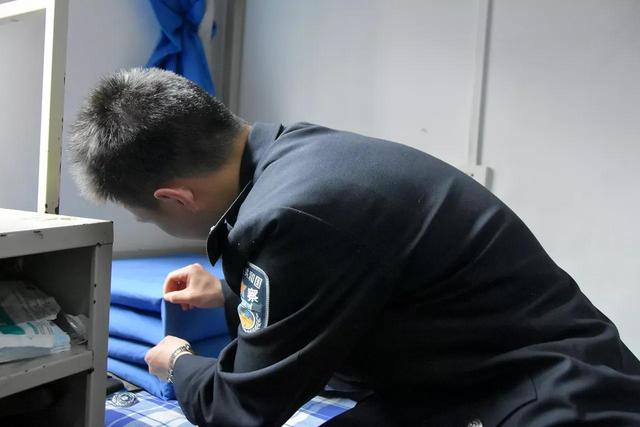 警校体能测试项目和标准2022，警校体能测试项目和标准？