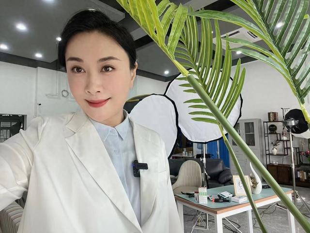 主页副业两不误，主页副业两不误是什么意思？
