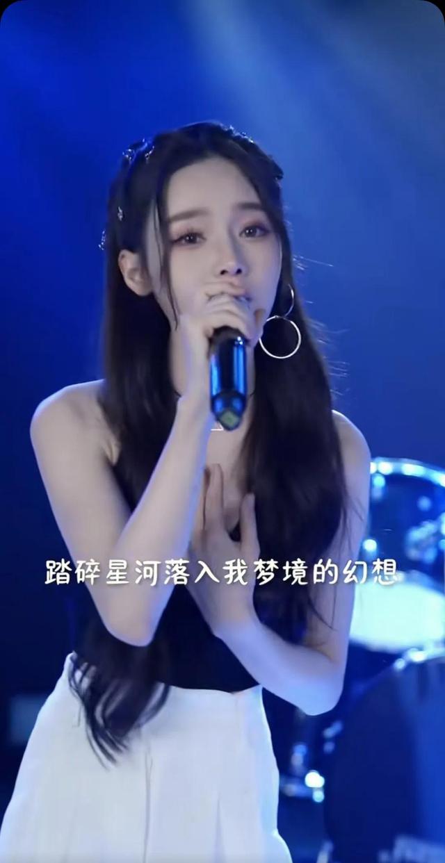 抖音前50名女歌手名单，女歌手排行榜100名？