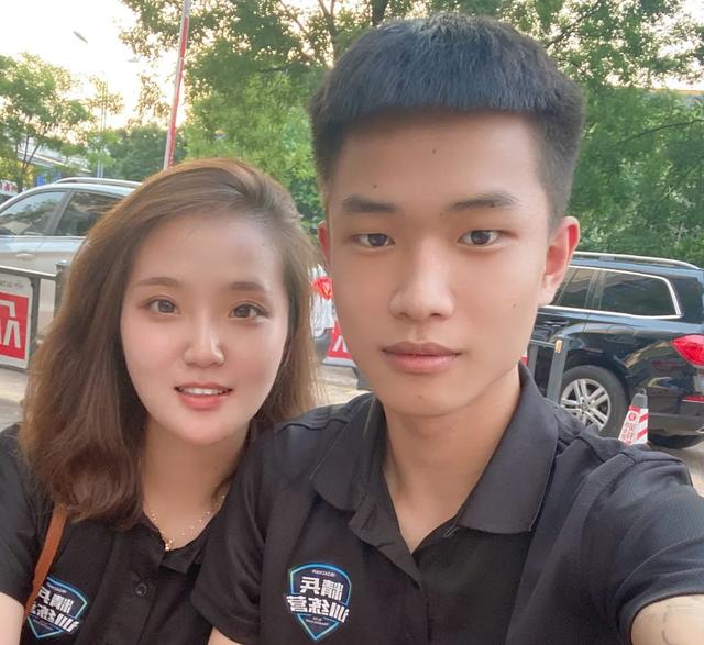 拓客图片人形图，拓客图片人形图大全？